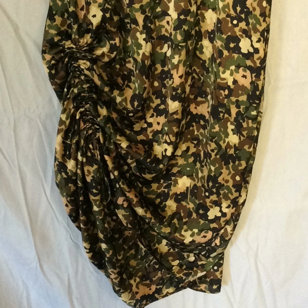 Zara dress like new - Picture 5 of 11